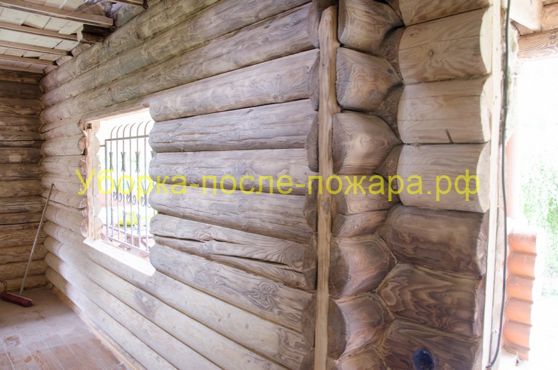Очистка деревянных стен от копоти и сажи